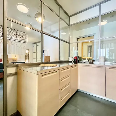 Bilocale Con Balcone E Piscina A * Riccione