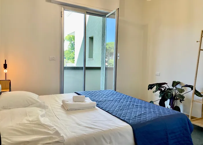 Bilocale Con Balcone E Piscina A Appartement *