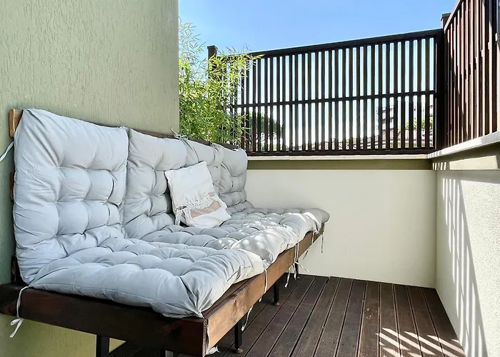 Bilocale Con Balcone E Piscina A Riccione