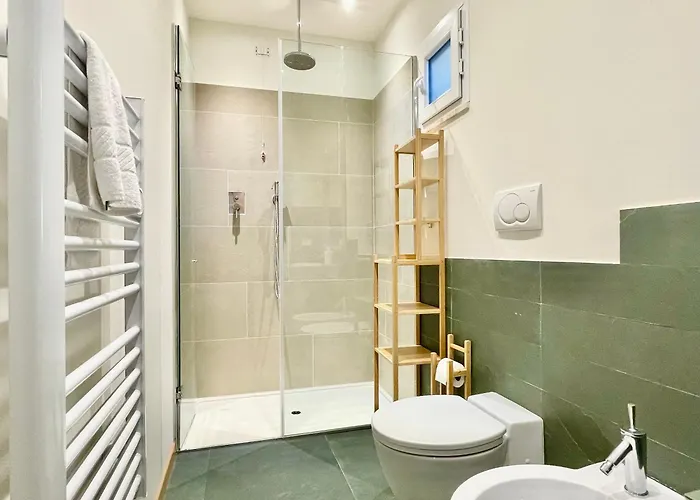 Bilocale Con Balcone E Piscina A Appartement *