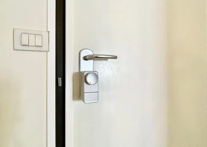 Bilocale Con Balcone E Piscina A Riccione